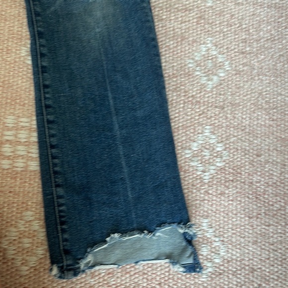 MOTHER The Insider Crop Step Chew jeans - Picture 2 of 12